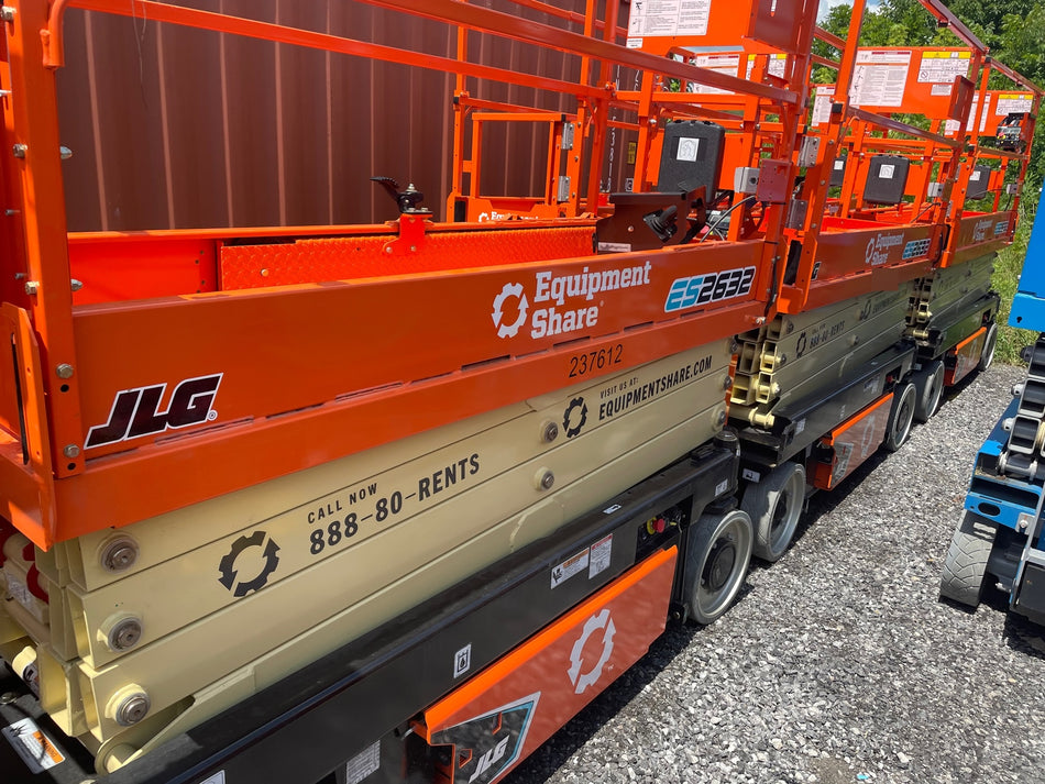 2022 JLG ES2632