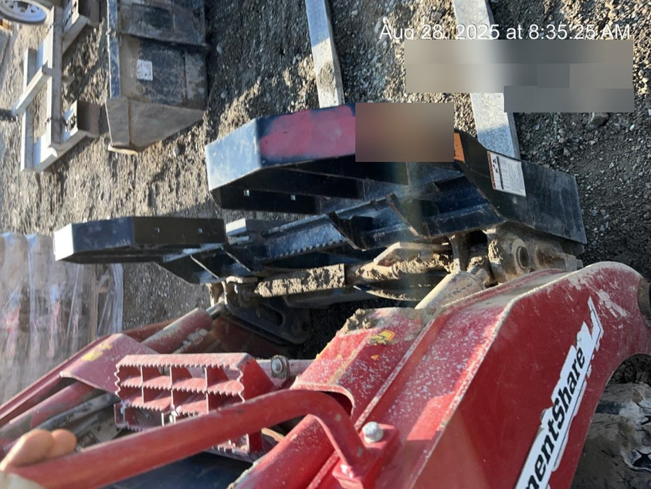 2021 TAKEUCHI 48" Pallet Forks - Takeuchi