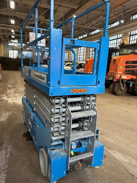 2022 GENIE GS-3232