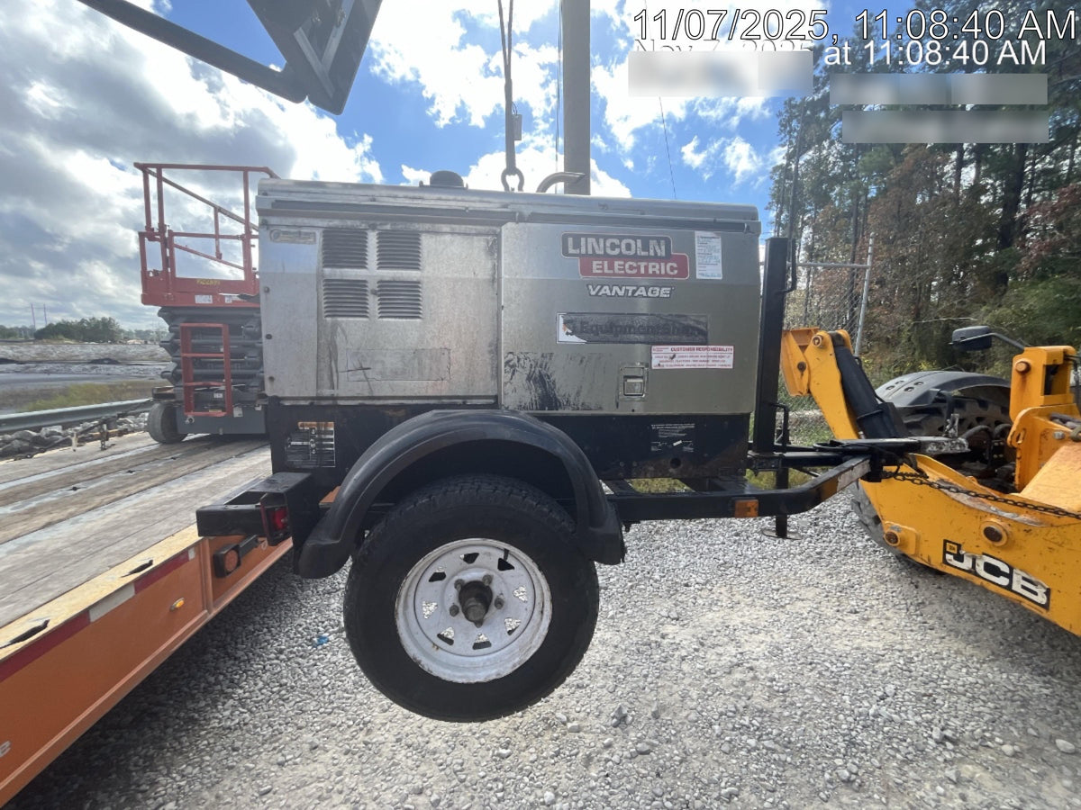 2019 Lincoln Electric Vantage 322 Lincoln Vantage 322 Welder w/Trailer, Light Kit, Cable Rack