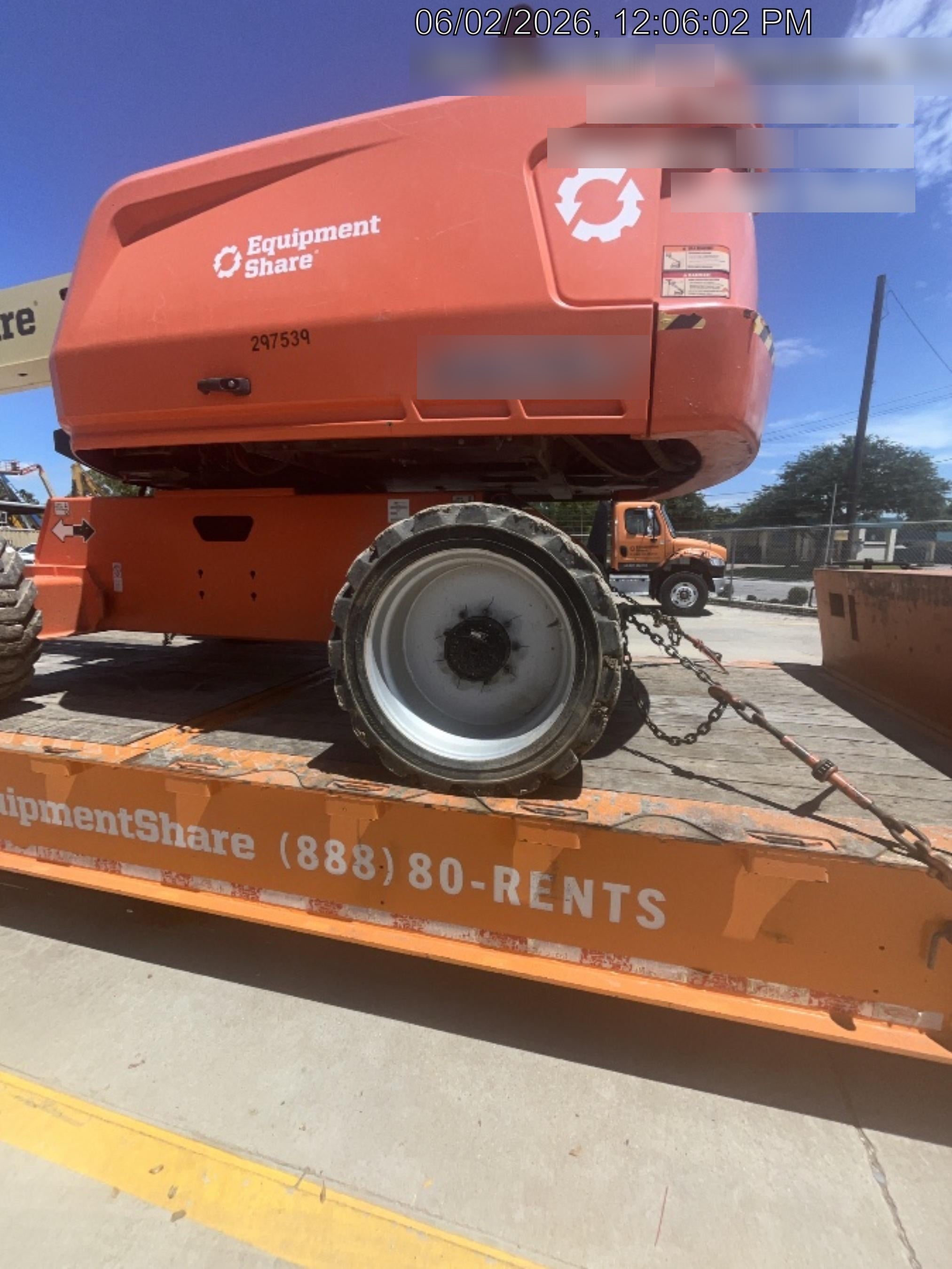 2023 JLG 660SJ