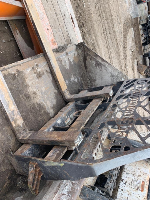 2021 PALADIN 48" Pallet Forks - Paladin