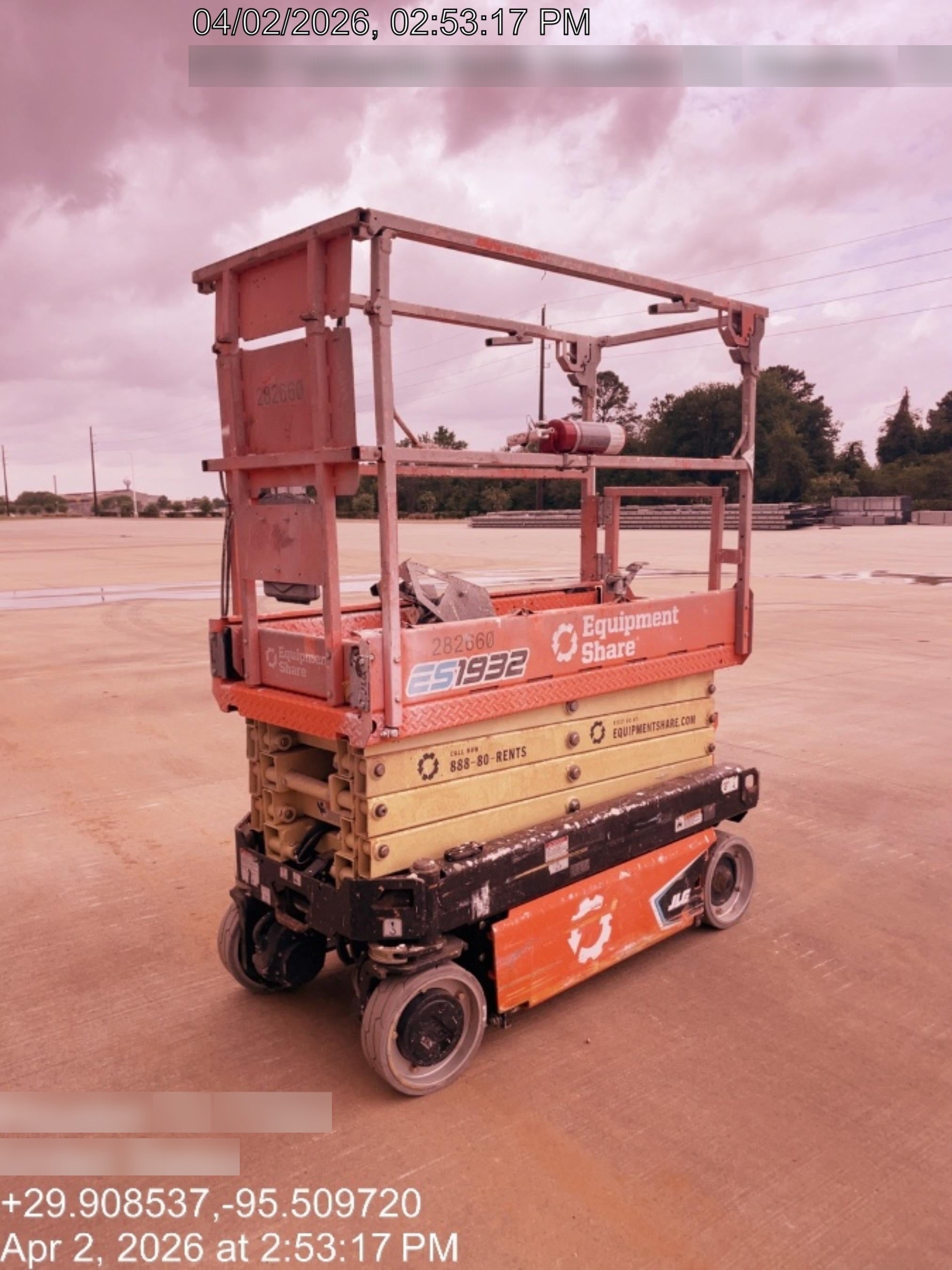 2022 JLG ES1932