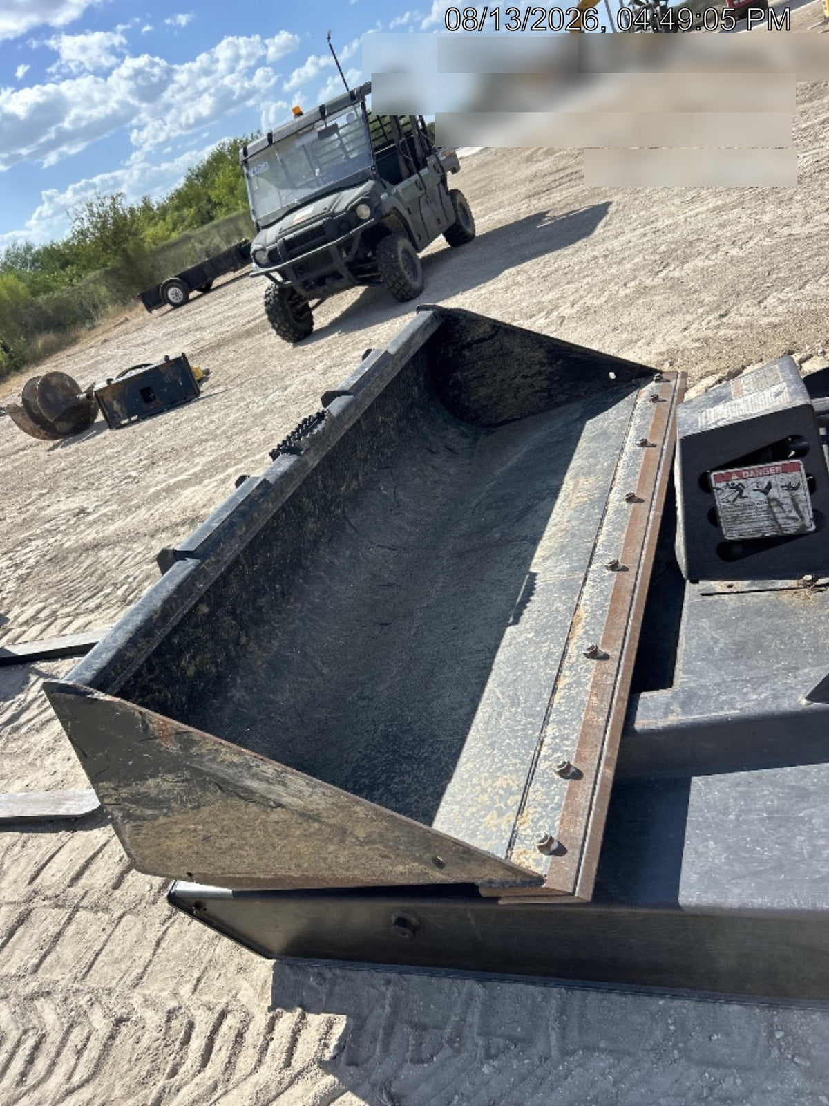 2025 ARROW MATERIAL HANDLING 24" Pallet Fork Frame