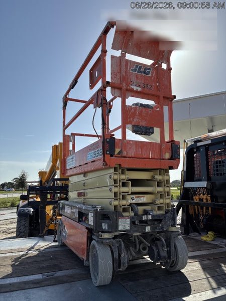 2022 JLG ES1932