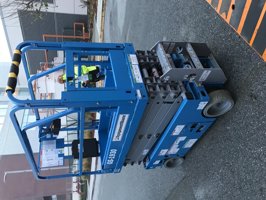 2019 Genie GS-1930 Half Height Swing Gate, 800W Inverter