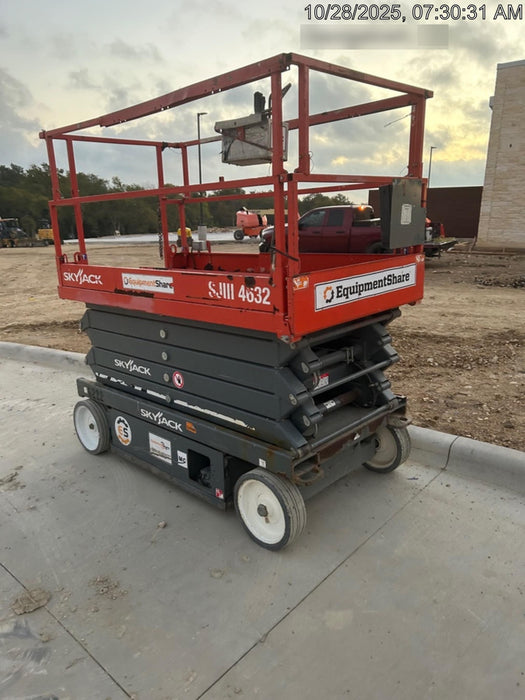 2017 Skyjack SJIII-4632 Skyjack SJ4632, Trojan Battery Set, Extended Warranty 5yr/5k hr