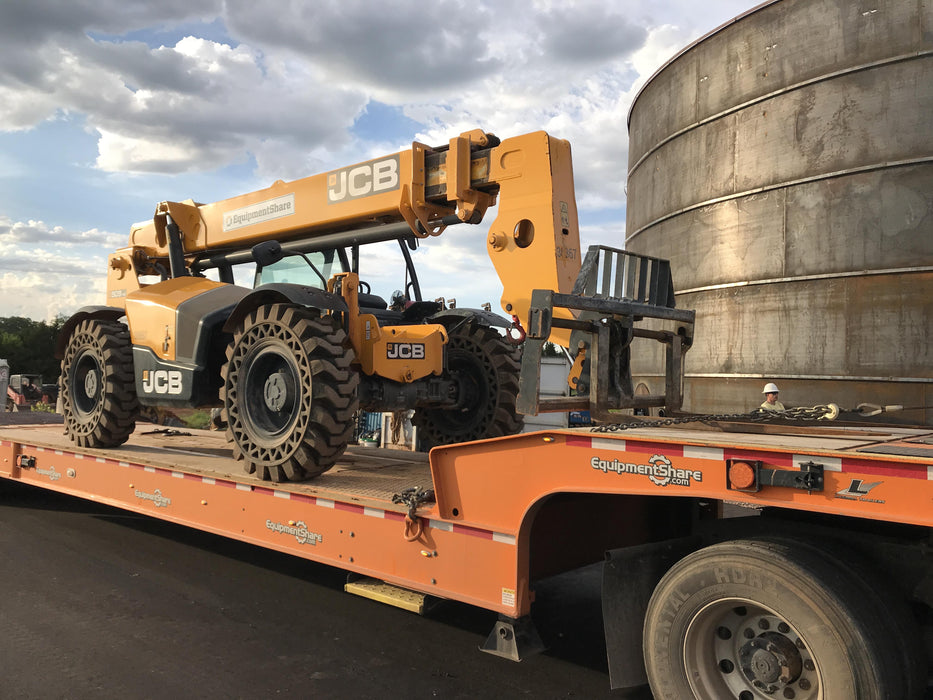 2019 JCB 509-42 74 HP w/Open ROPS, Beacon, Aux Hydraulics, LED Work lights, Solid Tires 66" Carriage/60" Forks