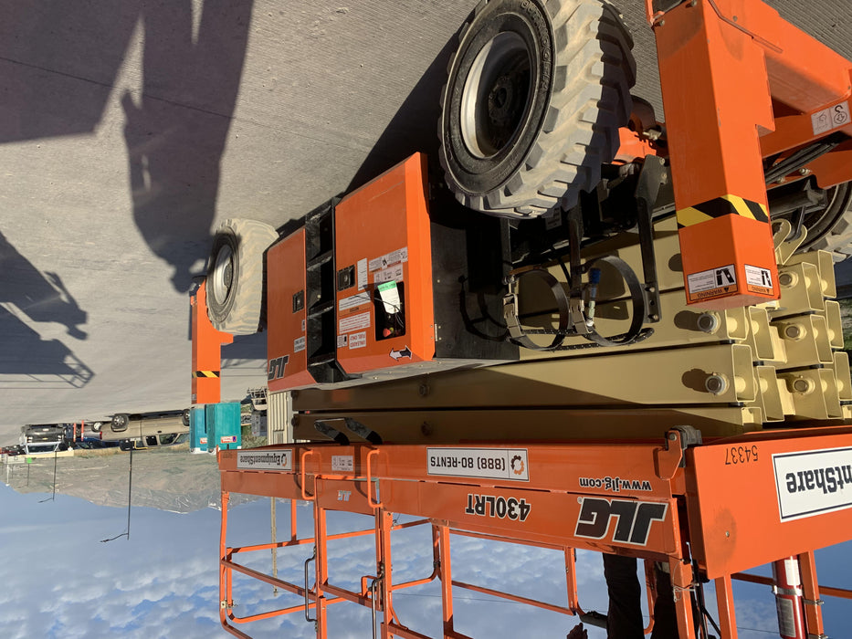 2020 JLG 430LRT