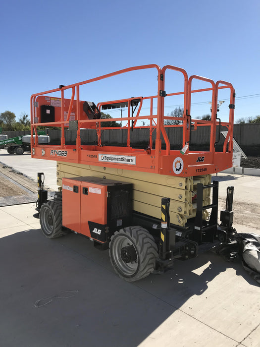 2021 JLG RT4069