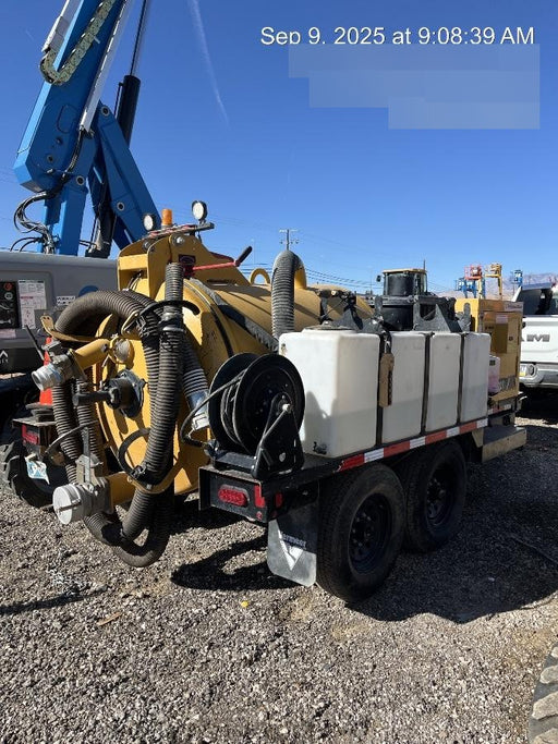 2021 VAC-TRON LP573XDT