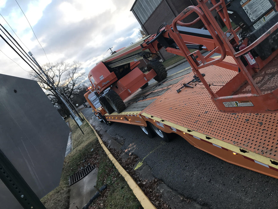 2019 JLG 660SJ