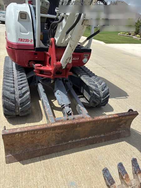 2021 TAKEUCHI TB235-2R