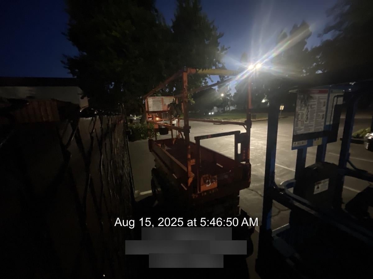 2022 JLG ES2632