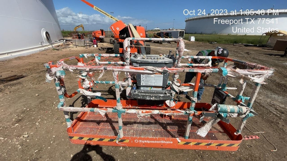 2023 JLG 660SJ