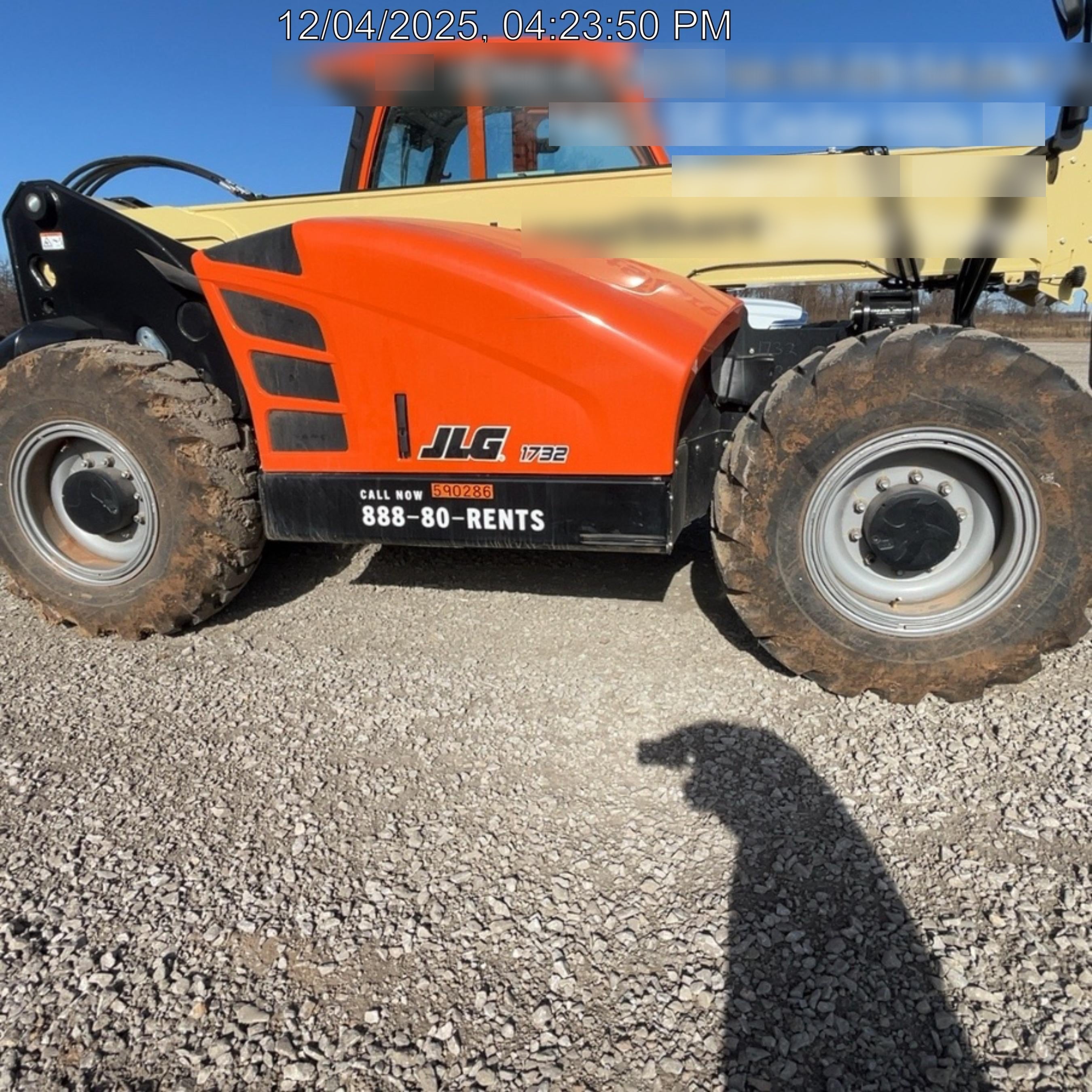 2025 JLG 1732