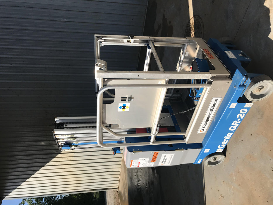 2019 GENIE GR-20