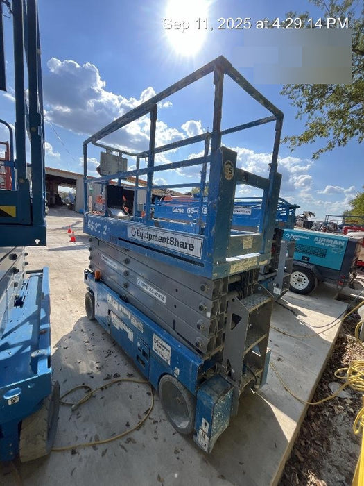 2017 Genie GS-3232 Genie GS3232 Scissor Lift
