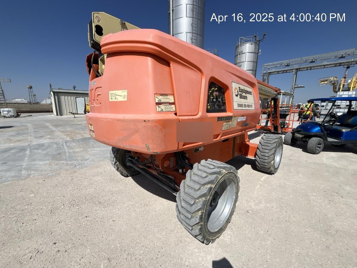 2019 JLG 660SJ