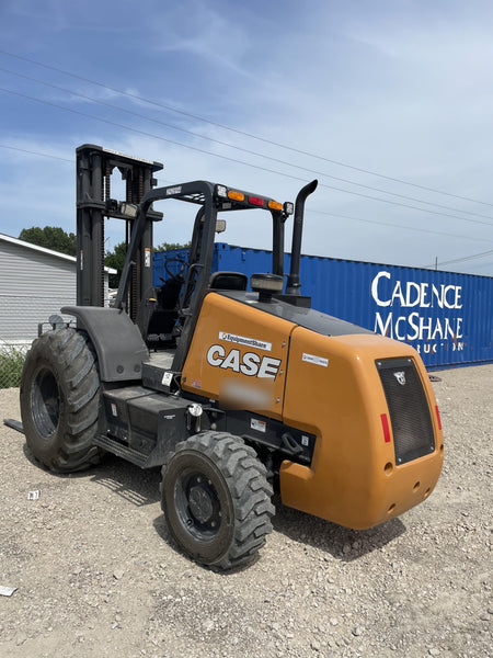 2023 CASE 588H
