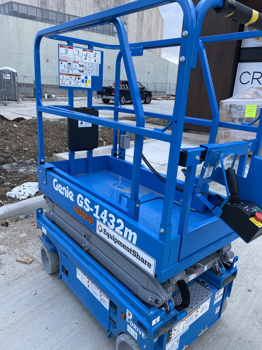 2022 GENIE GS-1432