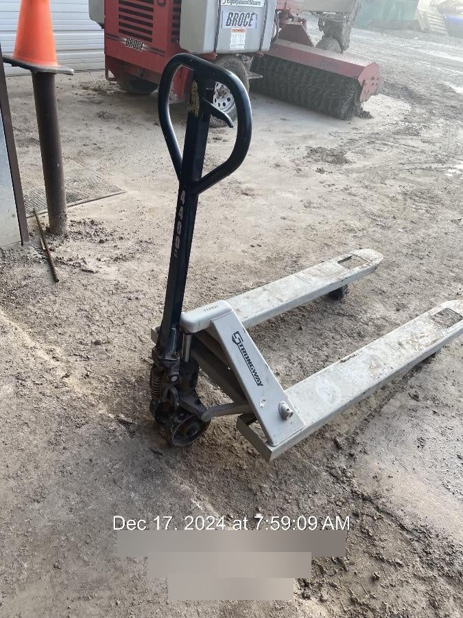 2020 STRONGWAY 4400 lb Pallet Jack