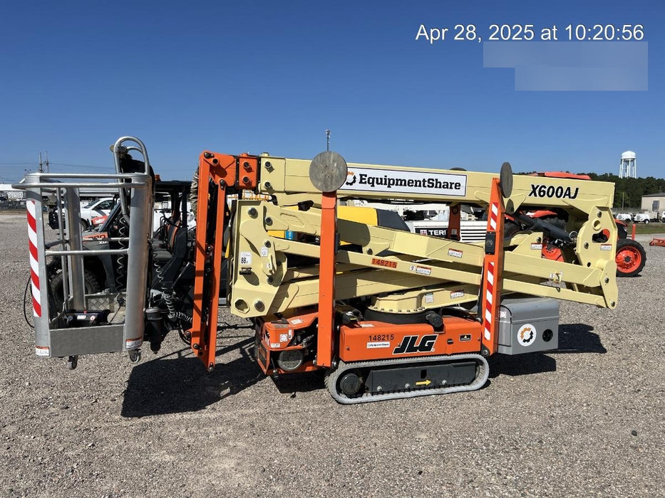2021 JLG X600AJ