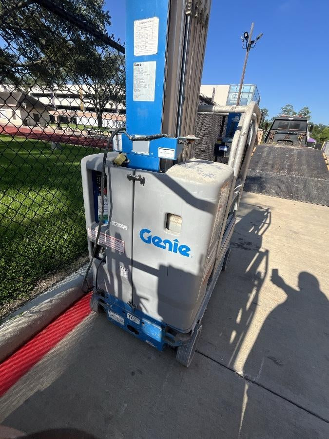 2019 GENIE GR-20