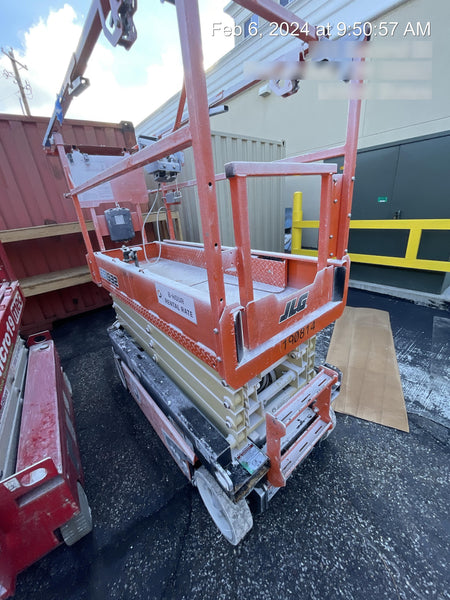 2021 JLG ES1932