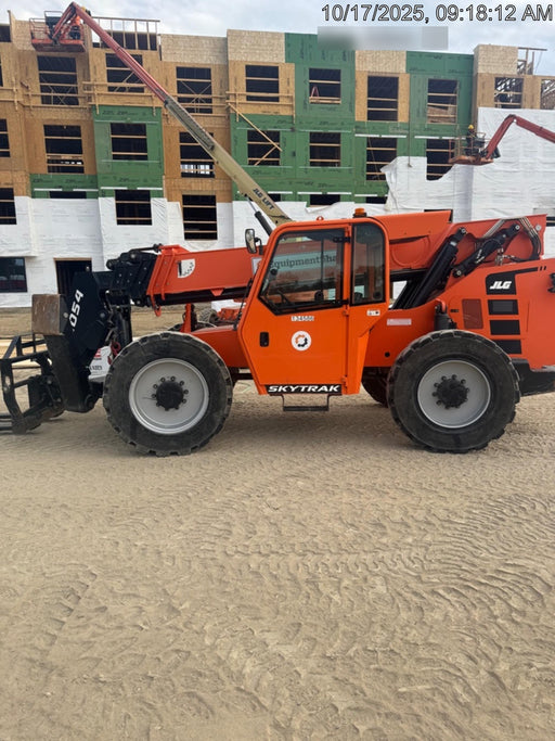 2021 JLG 12054