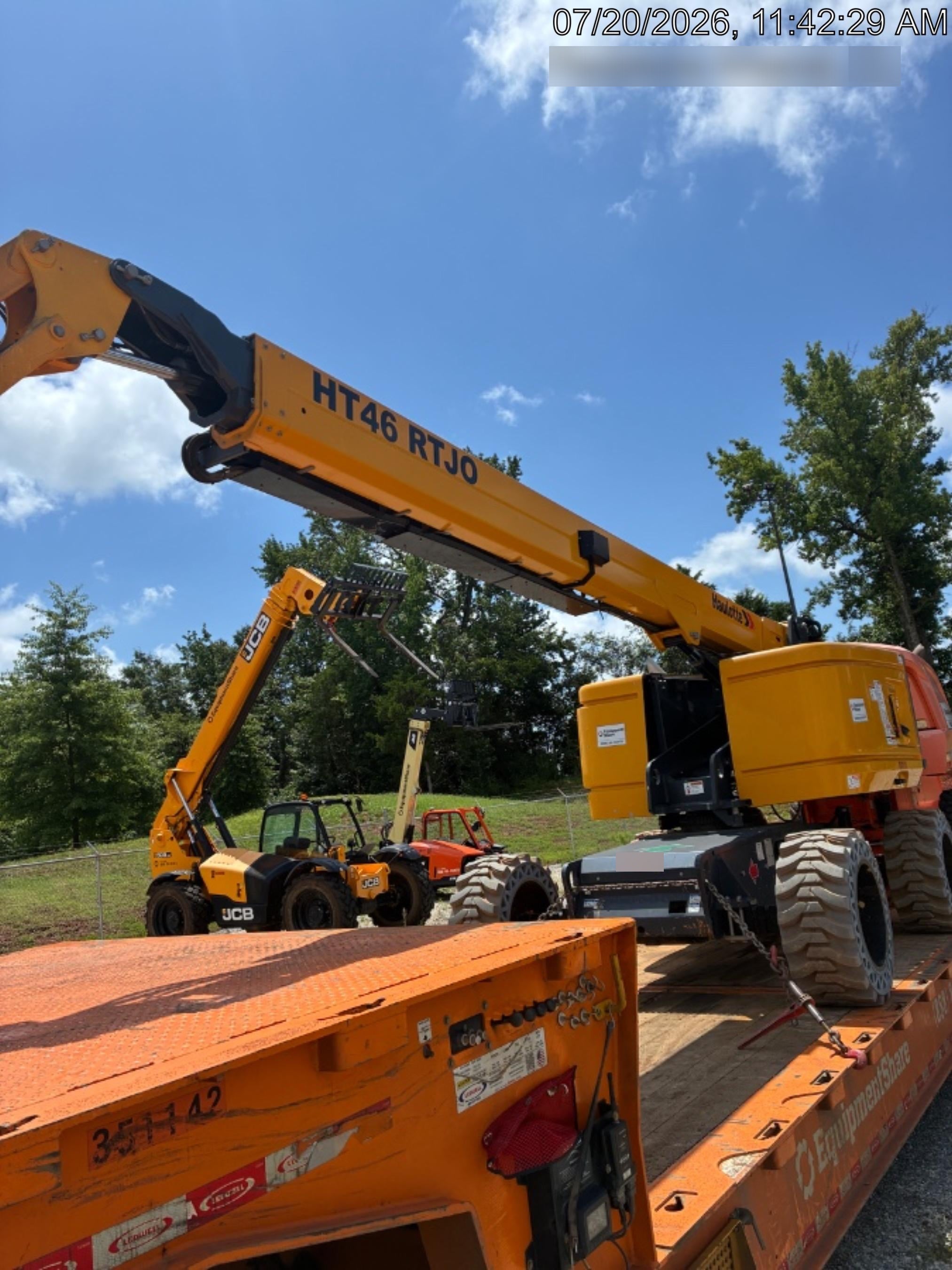 2019 JLG 400S