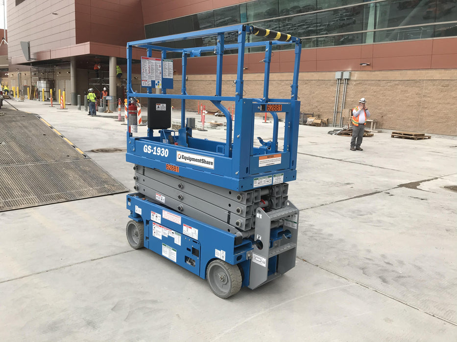 2020 Genie GS-1930 Solid Non Marking Tires, Beacon, Folding rails with half height swing gate