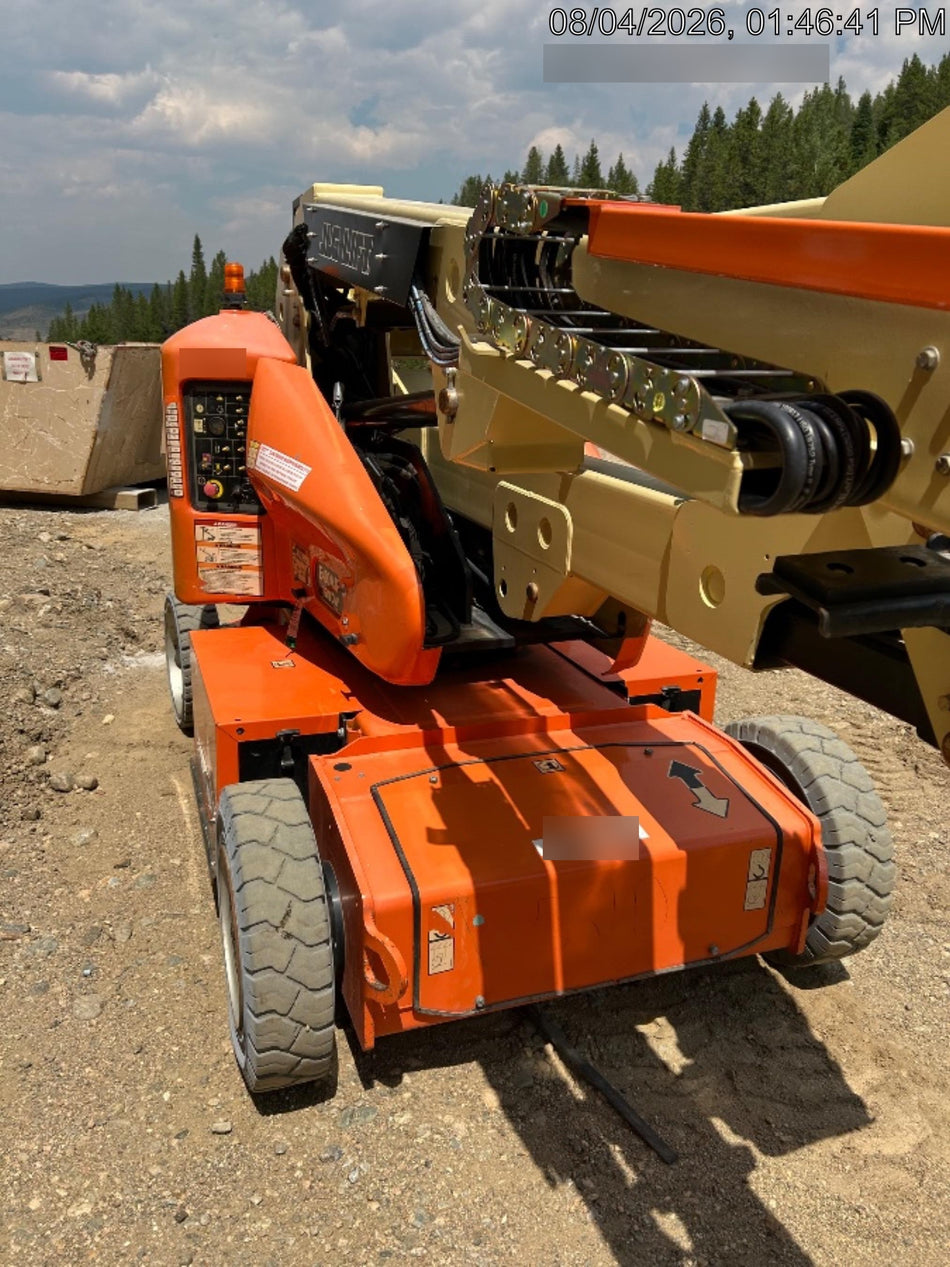 2019 JLG E400AJPN