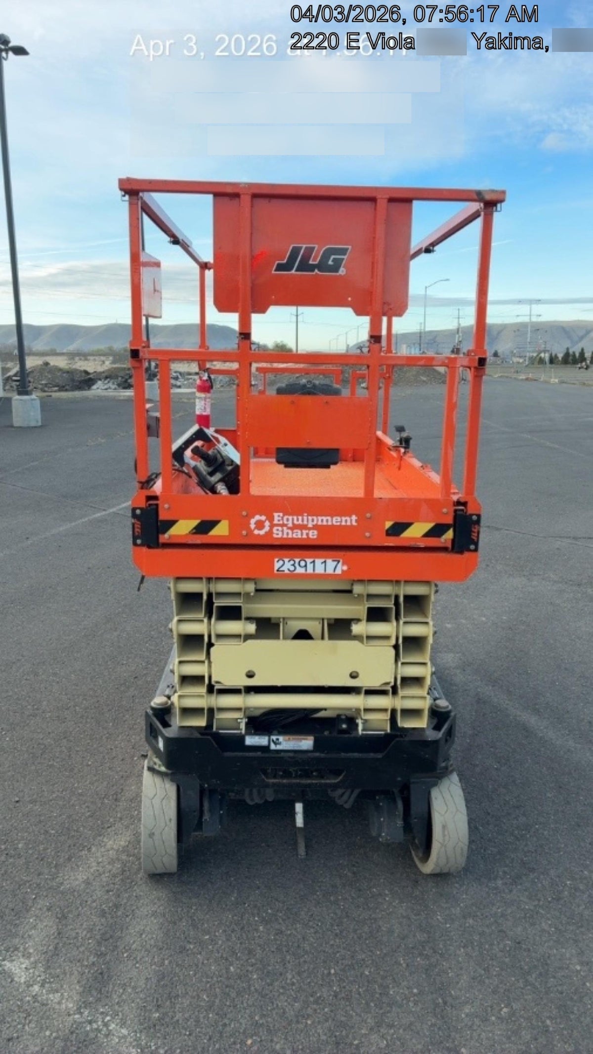 2022 JLG ES3246