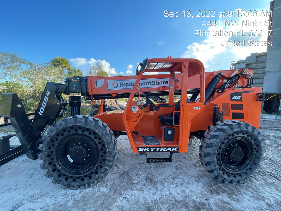 2022 SKYTRAK 10054