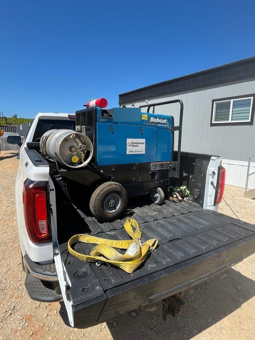 2019 Miller Electric BOBCAT 250 951600 PKG-250 amp Propane Welder, Standard w/Running Gear, Bracket, Hose"250 amp Propane Welder, Standard w/Running Gear, Bracket, Hose