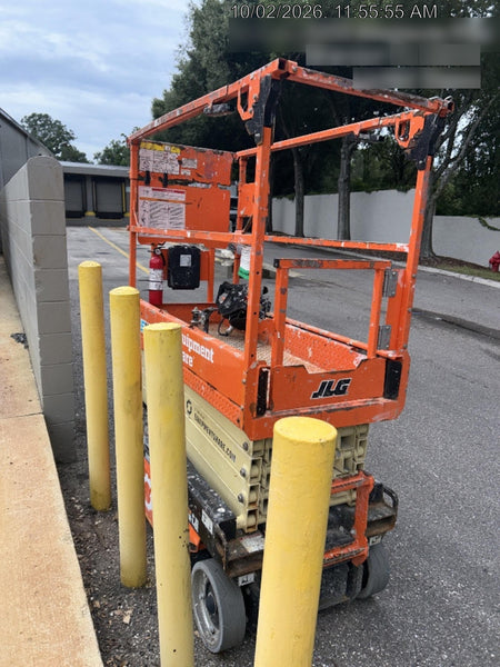 2023 JLG ES1932