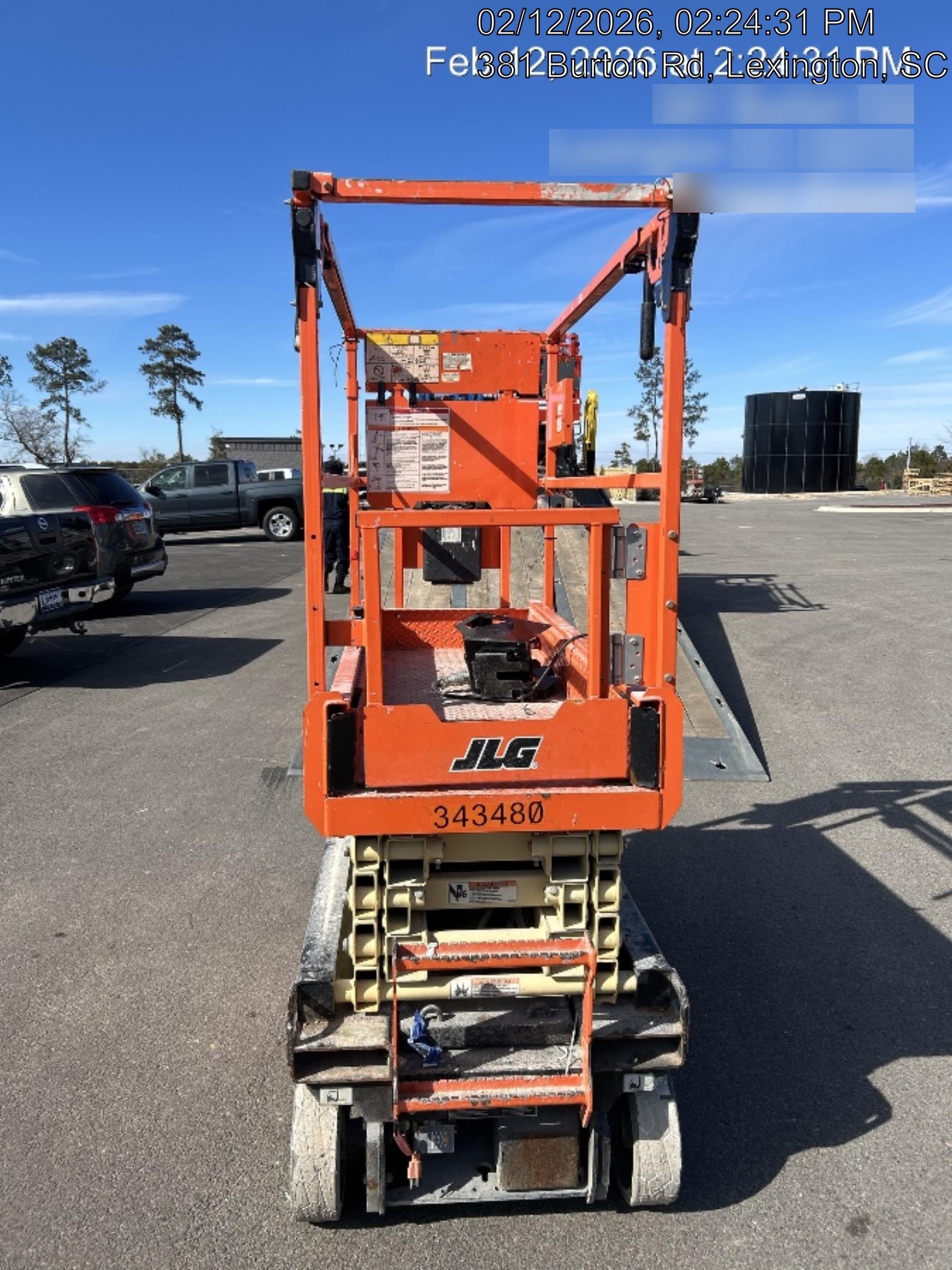 2023 JLG ES1932