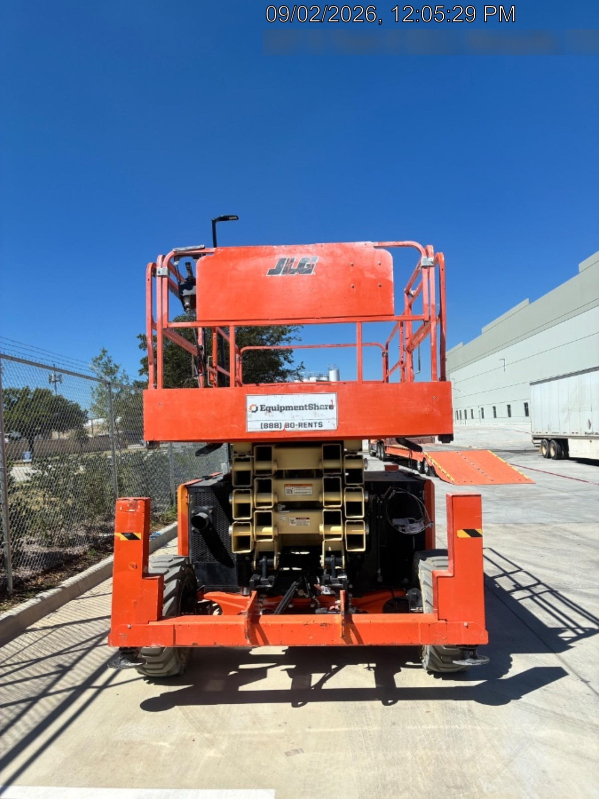 2019 JLG 430LRT
