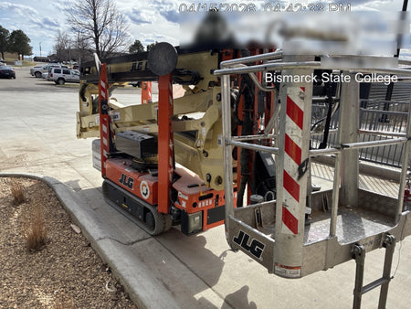 2020 JLG X600AJ
