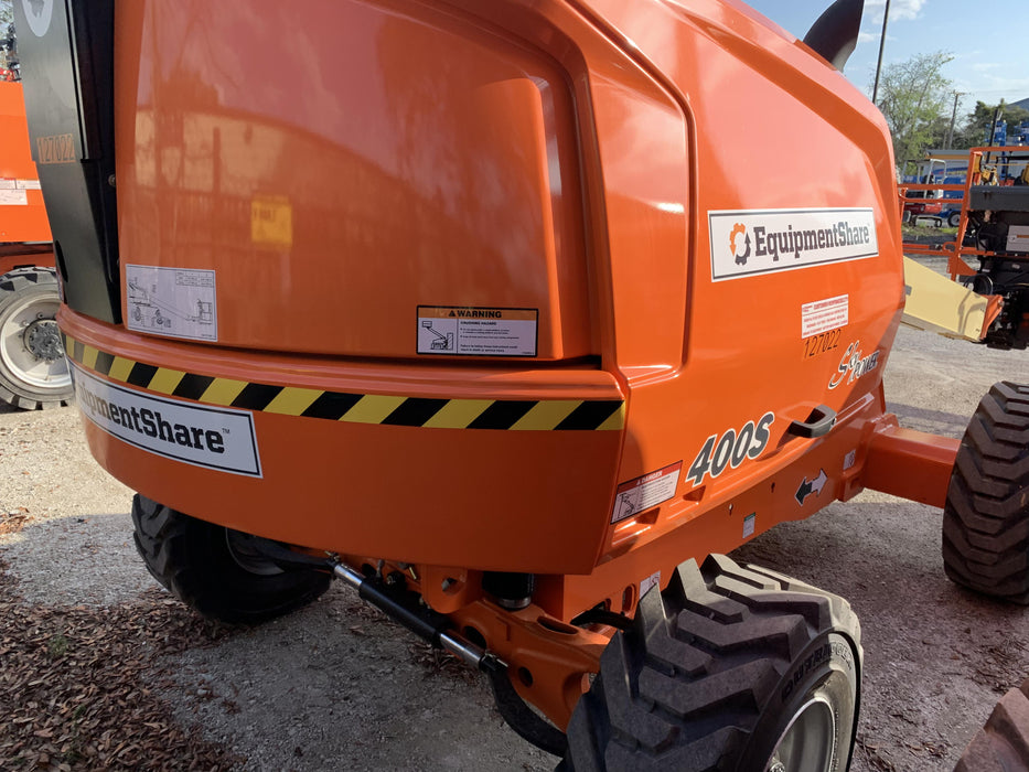 2021 JLG 400S