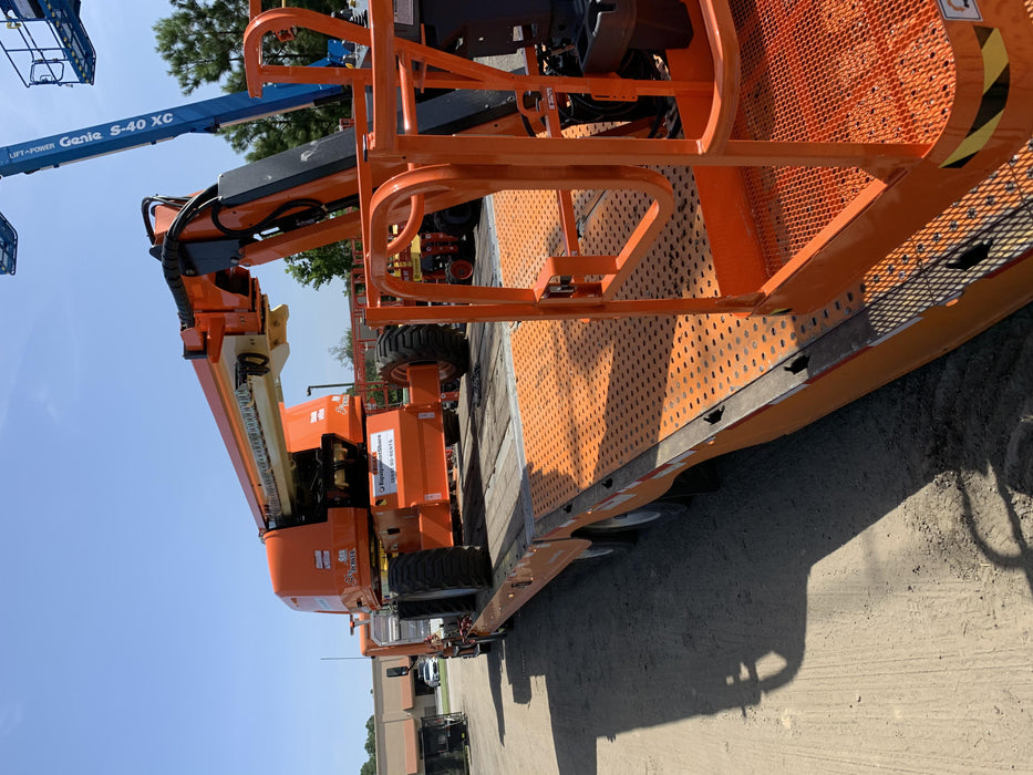2020 JLG 660SJ