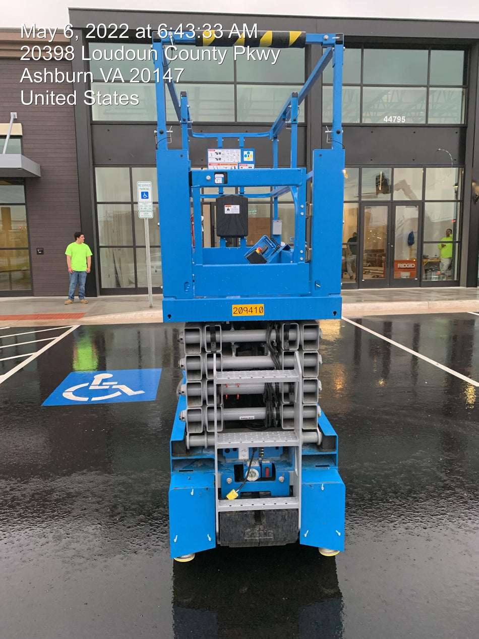 2022 GENIE GS-3232
