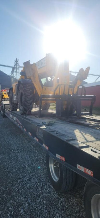 2019 JCB 512-56 Canopy, 109 HP, Solid Tires, STD Worklight, Beacon, Aux Hydraulics, Lifting Eye, Back up Alarm w/66" Carriage/60" Forks