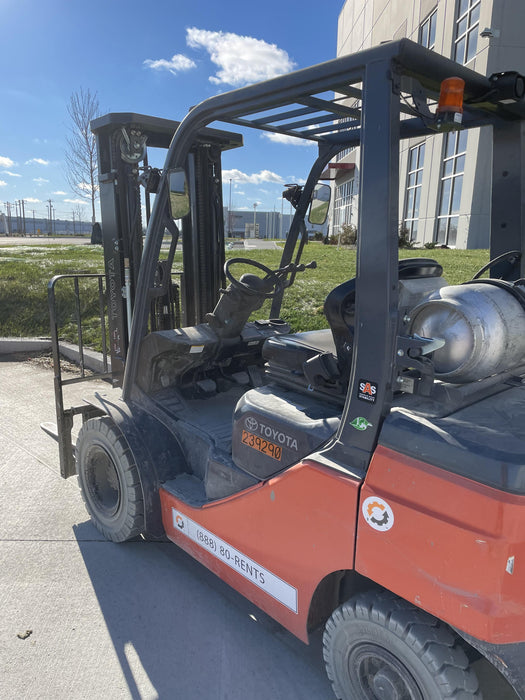 2022 TOYOTA 50-8FGU25