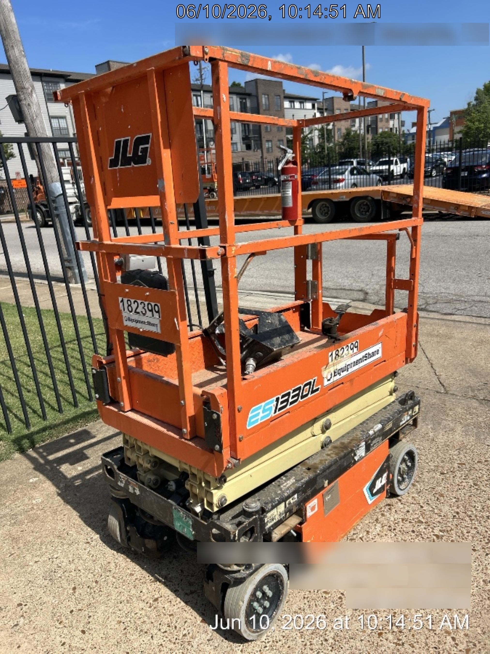 2021 JLG ES1330L