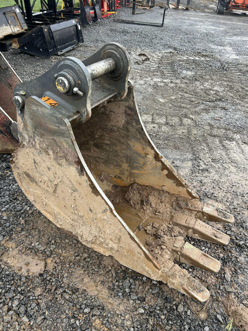 2025 LINK-BELT 24" Bucket - Link Belt