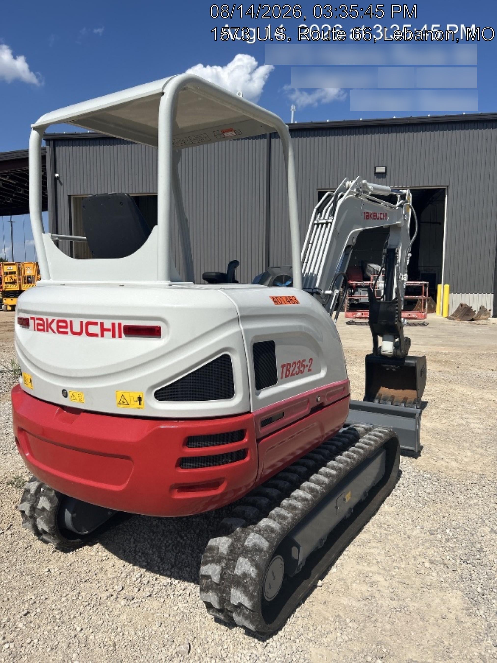 2024 TAKEUCHI TB235-2RA