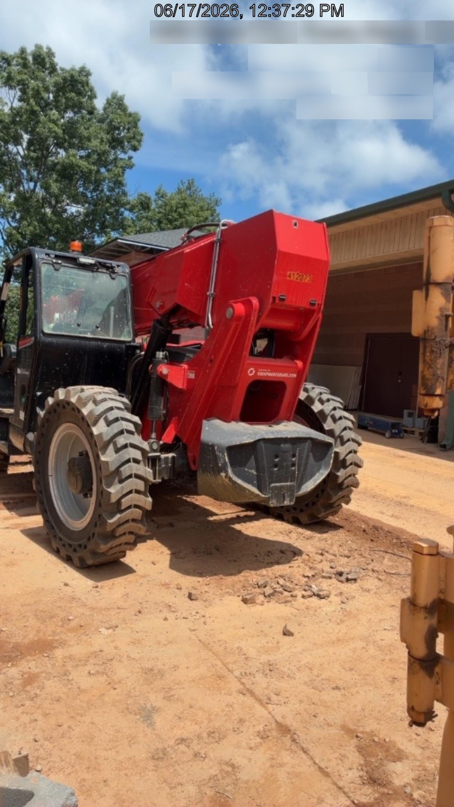 2024 MANITOU MTA1055
