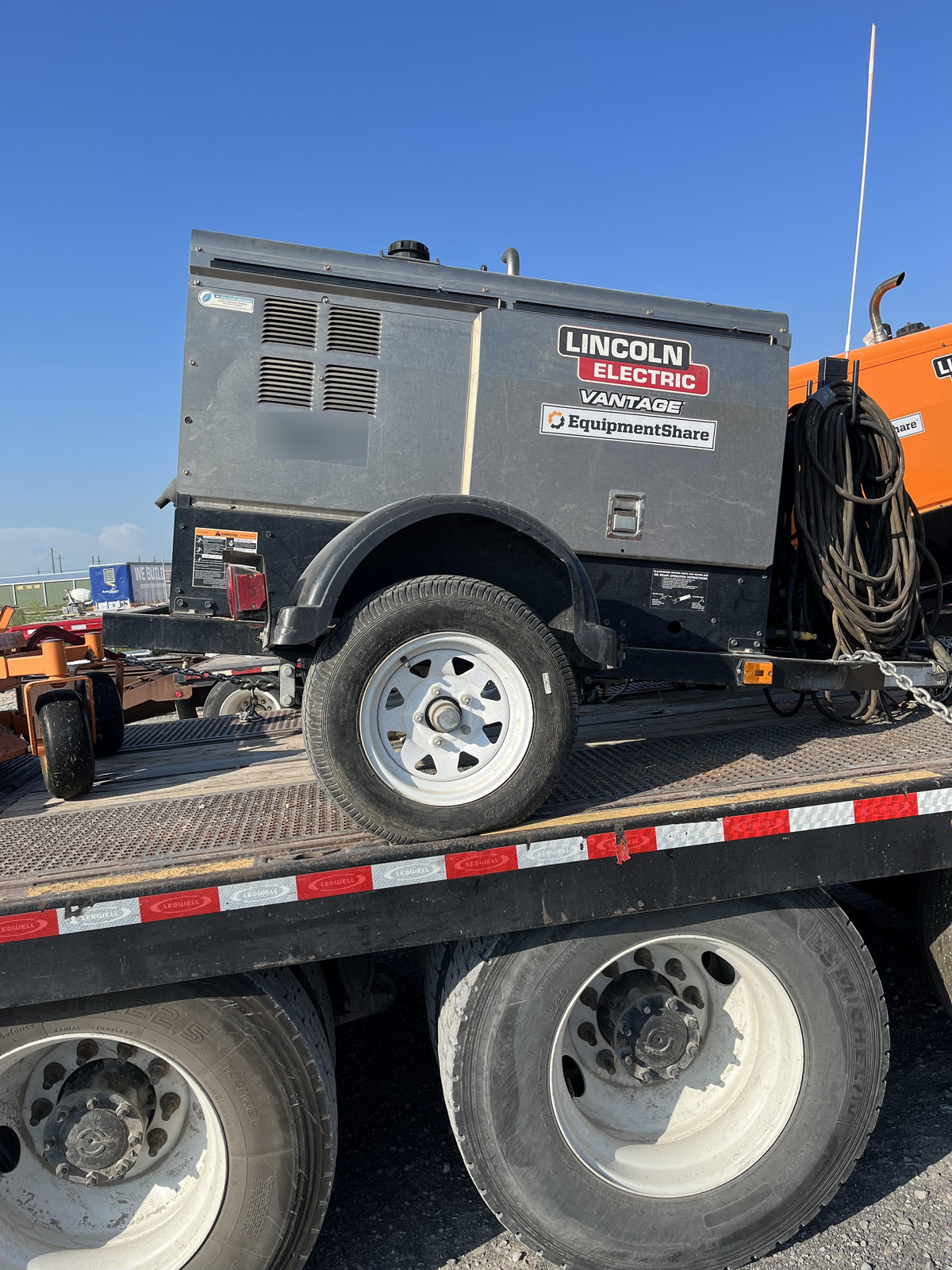 2020 Lincoln Electric Vantage 322 Welder Ready-Pak 3, w/ GPS & Decals (includes trailer, cable rack, fender light kit)